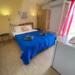 Avra Budget Aparthotel 3*