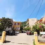 Ξενοδοχείο με διαμερίσματα Avra Budget 3*