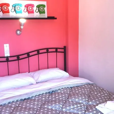 Aparthotel Avra Budget 4*
