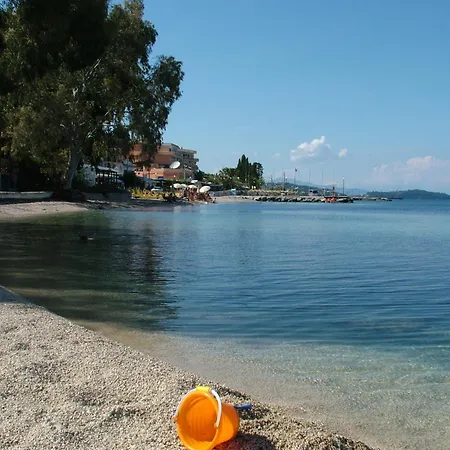 Aparthotel Avra Budget 4*