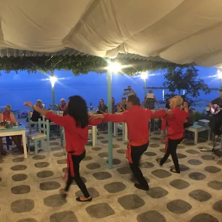 Avra Budget Aparthotel