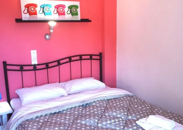 Ξενοδοχείο με διαμερίσματα Avra Budget 3*